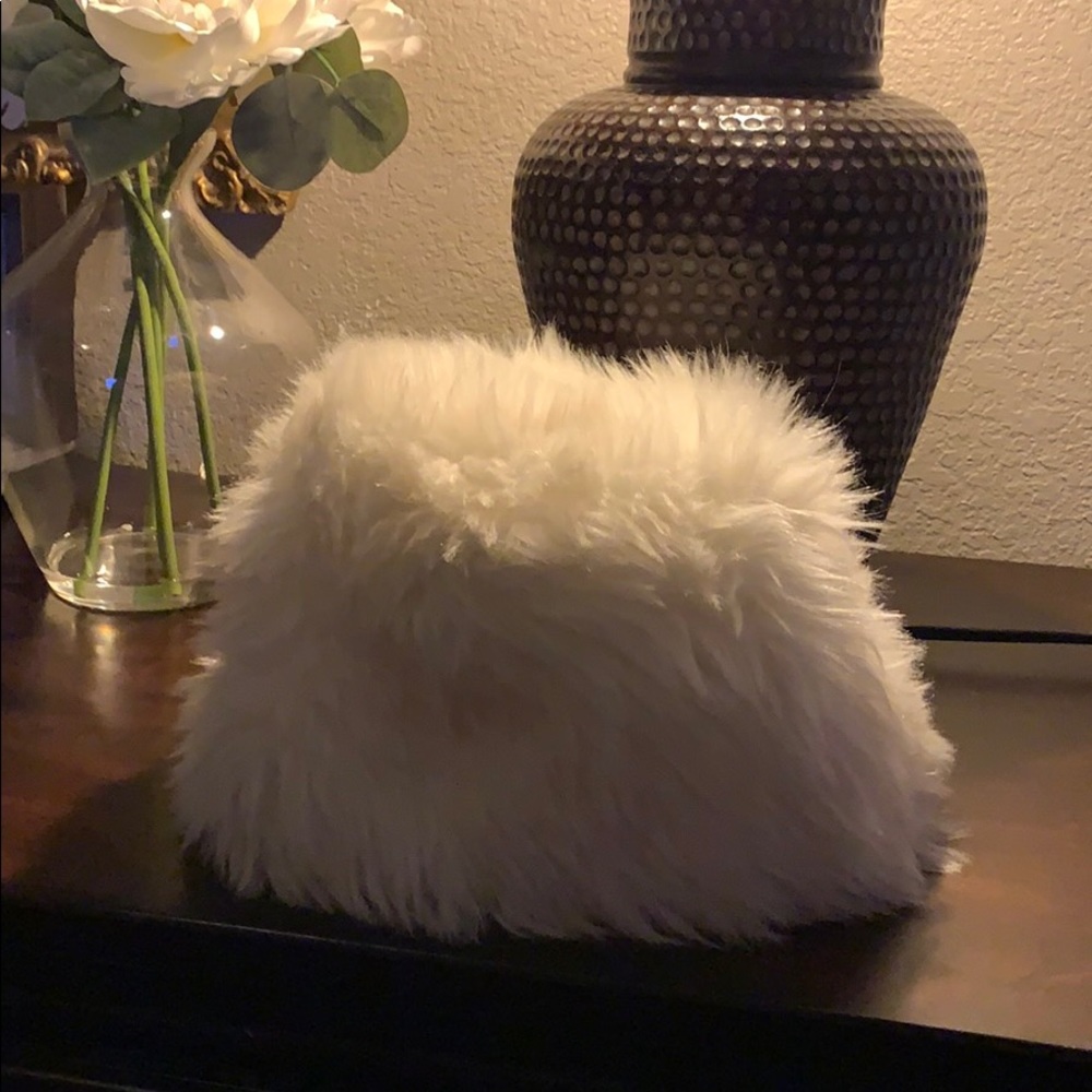 82 percent Fur hat